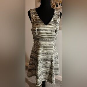 NWT RED Saks Fifth Avenue Black Ivory Fit And Flare Tribal Print Dress Medium